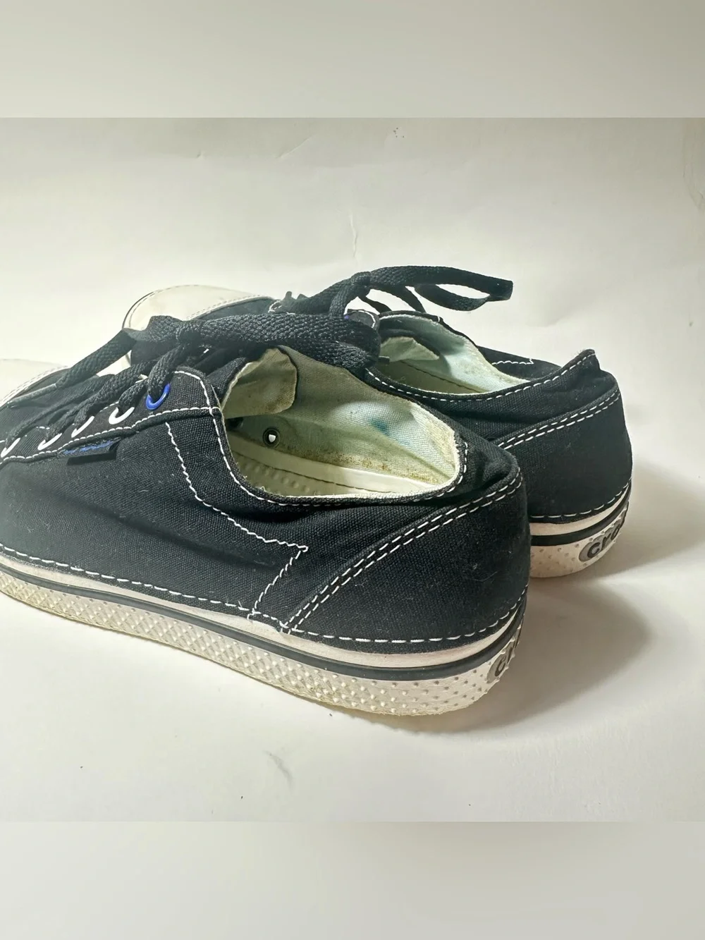 Crocs Hover Sneakers Black Canvas White Toecap Outsole J6 2013 Release 14797